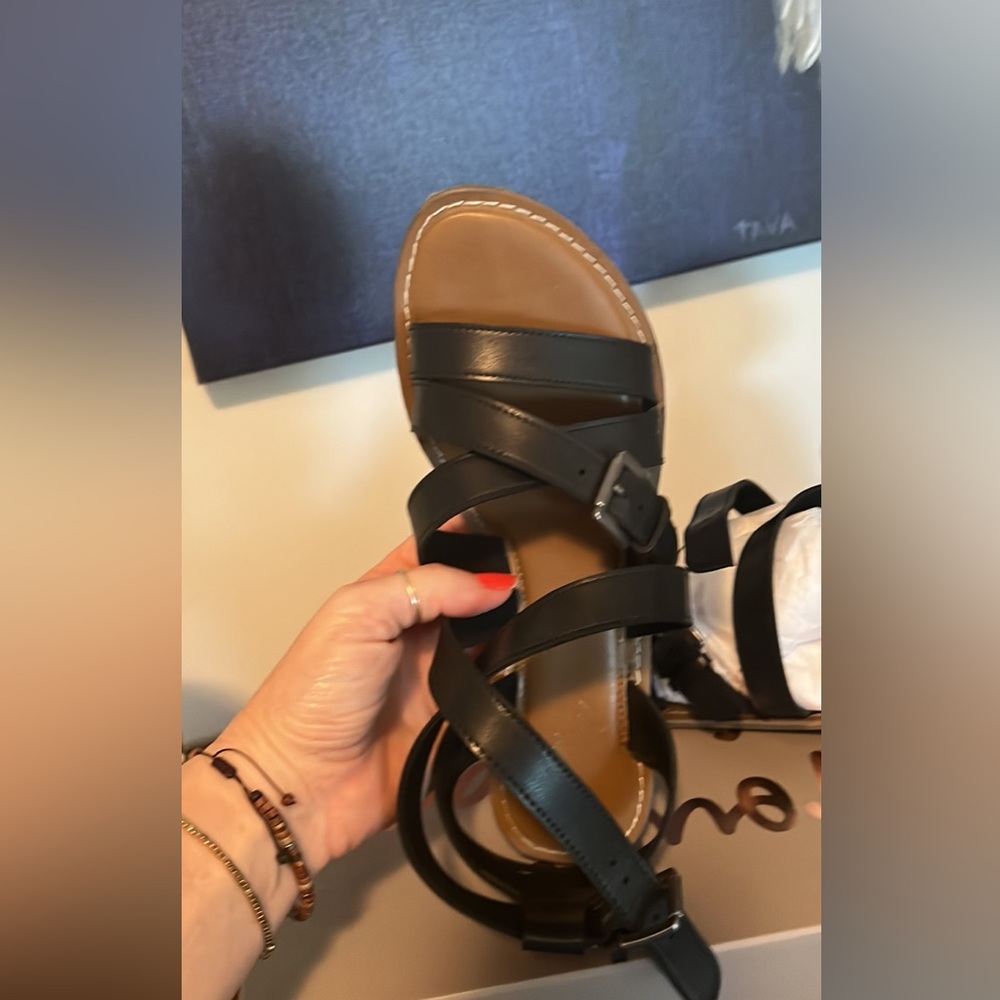 Crown Vintage black strap oh sandals